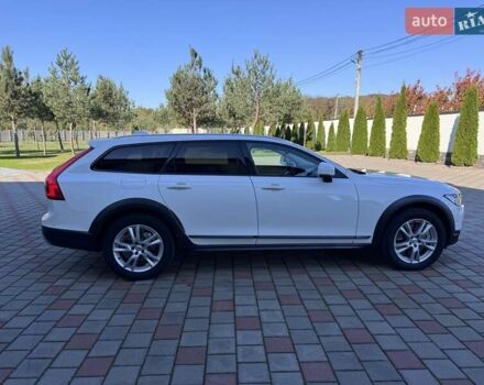 Белый Вольво В90, объемом двигателя 2 л и пробегом 242 тыс. км за 26300 $, фото 26 на Automoto.ua