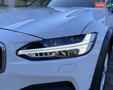 Белый Вольво В90, объемом двигателя 2 л и пробегом 242 тыс. км за 26300 $, фото 7 на Automoto.ua