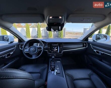 Белый Вольво В90, объемом двигателя 2 л и пробегом 242 тыс. км за 26300 $, фото 42 на Automoto.ua