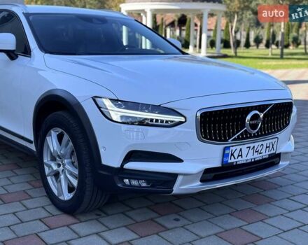 Белый Вольво В90, объемом двигателя 2 л и пробегом 242 тыс. км за 26300 $, фото 14 на Automoto.ua