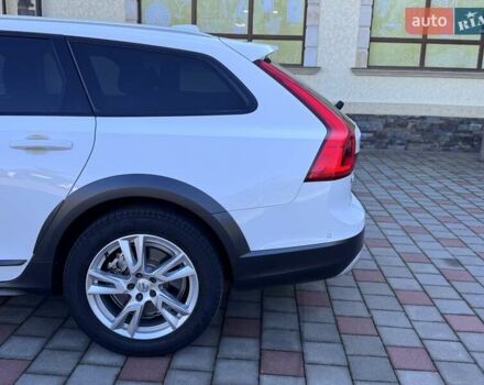 Белый Вольво В90, объемом двигателя 2 л и пробегом 242 тыс. км за 26300 $, фото 33 на Automoto.ua