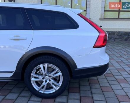 Белый Вольво В90, объемом двигателя 2 л и пробегом 242 тыс. км за 26300 $, фото 35 на Automoto.ua