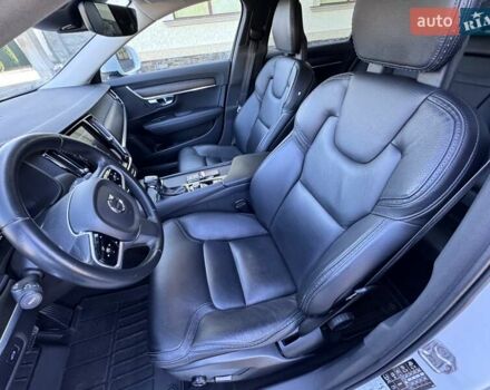 Белый Вольво В90, объемом двигателя 2 л и пробегом 242 тыс. км за 26300 $, фото 46 на Automoto.ua