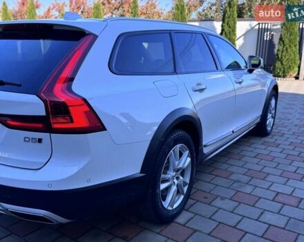 Белый Вольво В90, объемом двигателя 2 л и пробегом 242 тыс. км за 26300 $, фото 29 на Automoto.ua