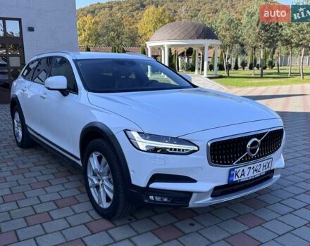 Белый Вольво В90, объемом двигателя 2 л и пробегом 242 тыс. км за 26300 $, фото 17 на Automoto.ua