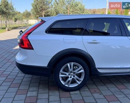 Белый Вольво В90, объемом двигателя 2 л и пробегом 242 тыс. км за 26300 $, фото 24 на Automoto.ua