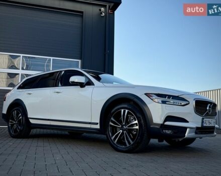 Білий Вольво В90, об'ємом двигуна 1.97 л та пробігом 105 тис. км за 24999 $, фото 4 на Automoto.ua