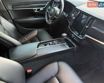 Білий Вольво В90, об'ємом двигуна 1.97 л та пробігом 299 тис. км за 17999 $, фото 21 на Automoto.ua