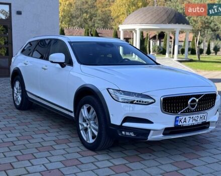 Белый Вольво В90, объемом двигателя 2 л и пробегом 242 тыс. км за 26300 $, фото 13 на Automoto.ua