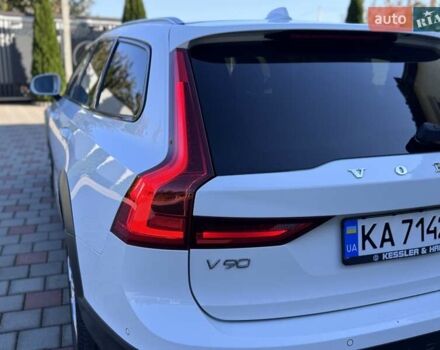 Белый Вольво В90, объемом двигателя 2 л и пробегом 242 тыс. км за 26300 $, фото 40 на Automoto.ua