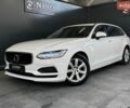 Белый Вольво В90, объемом двигателя 2 л и пробегом 239 тыс. км за 17900 $, фото 1 на Automoto.ua