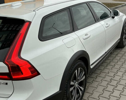 Белый Вольво В90, объемом двигателя 1.97 л и пробегом 135 тыс. км за 31800 $, фото 3 на Automoto.ua