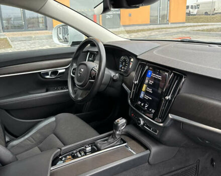 Белый Вольво В90, объемом двигателя 1.97 л и пробегом 135 тыс. км за 31800 $, фото 7 на Automoto.ua