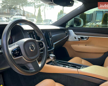 Белый Вольво В90, объемом двигателя 1.97 л и пробегом 59 тыс. км за 36900 $, фото 9 на Automoto.ua