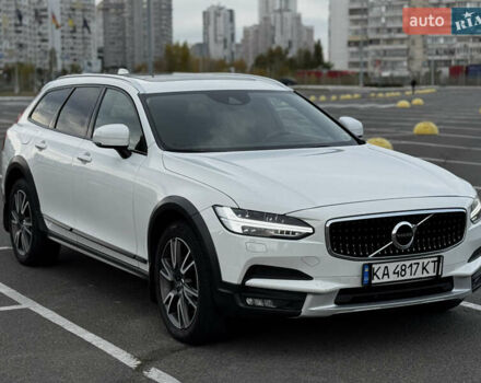 Білий Вольво В90, об'ємом двигуна 1.97 л та пробігом 250 тис. км за 28555 $, фото 1 на Automoto.ua