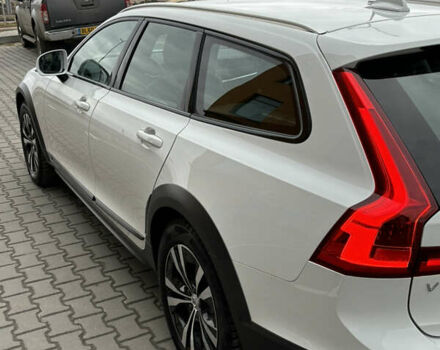 Белый Вольво В90, объемом двигателя 1.97 л и пробегом 135 тыс. км за 31800 $, фото 4 на Automoto.ua