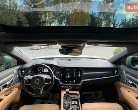 Белый Вольво В90, объемом двигателя 1.97 л и пробегом 59 тыс. км за 36900 $, фото 14 на Automoto.ua