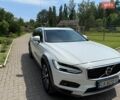 Белый Вольво В90, объемом двигателя 1.97 л и пробегом 180 тыс. км за 50000 $, фото 1 на Automoto.ua