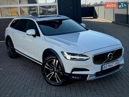 Білий Вольво В90, об'ємом двигуна 1.97 л та пробігом 105 тис. км за 24999 $, фото 1 на Automoto.ua