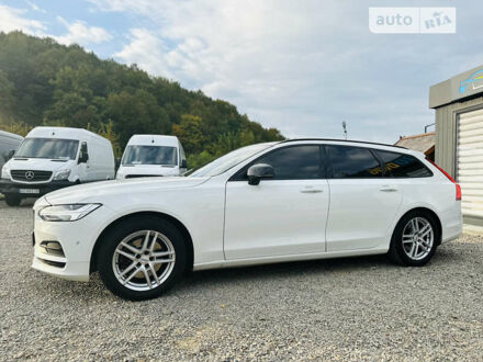 Белый Вольво В90, объемом двигателя 2 л и пробегом 143 тыс. км за 20700 $, фото 1 на Automoto.ua