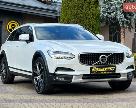 Вольво В90 2019 в Львове на Automoto.ua Белый Вольво В90, объемом двигателя 1.97 л и пробегом 59 тыс. км за 36900 $, фото 1 на Automoto.ua