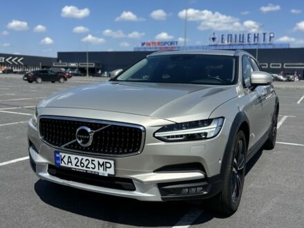 Бежевый Вольво В90, объемом двигателя 2 л и пробегом 119 тыс. км за 31500 $, фото 1 на Automoto.ua