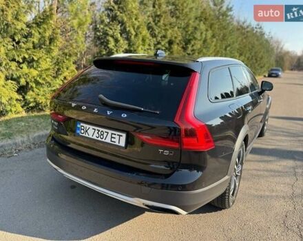 Черный Вольво В90, объемом двигателя 1.97 л и пробегом 214 тыс. км за 24700 $, фото 7 на Automoto.ua