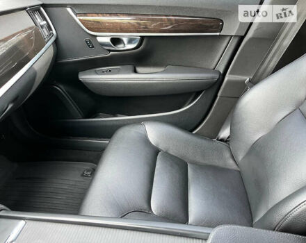 Вольво В90 2017 в Тростянец на Automoto.ua Черный Вольво В90, объемом двигателя 1.97 л и пробегом 460 тыс. км за 21000 $, фото 23 на Automoto.ua