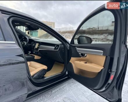 Черный Вольво В90, объемом двигателя 1.97 л и пробегом 263 тыс. км за 28900 $, фото 9 на Automoto.ua