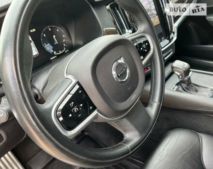 Вольво В90 2017 в Тростянец на Automoto.ua Черный Вольво В90, объемом двигателя 1.97 л и пробегом 460 тыс. км за 21000 $, фото 20 на Automoto.ua