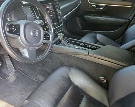 Черный Вольво В90, объемом двигателя 1.97 л и пробегом 342 тыс. км за 21000 $, фото 10 на Automoto.ua