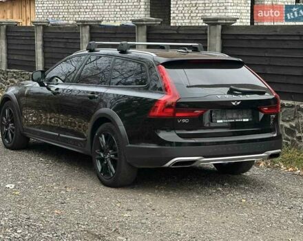 Черный Вольво В90, объемом двигателя 2 л и пробегом 152 тыс. км за 31777 $, фото 4 на Automoto.ua