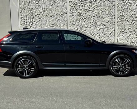 Черный Вольво В90, объемом двигателя 2 л и пробегом 44 тыс. км за 4100 $, фото 5 на Automoto.ua