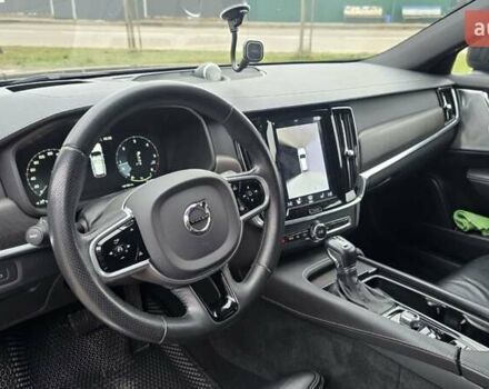 Черный Вольво В90, объемом двигателя 2 л и пробегом 115 тыс. км за 38000 $, фото 34 на Automoto.ua