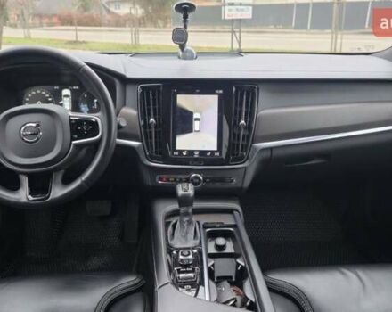 Черный Вольво В90, объемом двигателя 2 л и пробегом 115 тыс. км за 38000 $, фото 18 на Automoto.ua