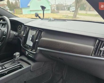 Черный Вольво В90, объемом двигателя 2 л и пробегом 115 тыс. км за 38000 $, фото 35 на Automoto.ua