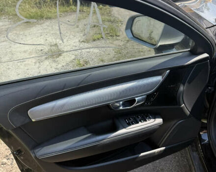 Черный Вольво В90, объемом двигателя 1.97 л и пробегом 97 тыс. км за 18500 $, фото 12 на Automoto.ua