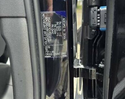 Черный Вольво В90, объемом двигателя 2 л и пробегом 115 тыс. км за 38000 $, фото 40 на Automoto.ua