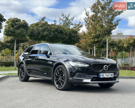 Чорний Вольво В90, об'ємом двигуна 2 л та пробігом 46 тис. км за 52990 $, фото 6 на Automoto.ua