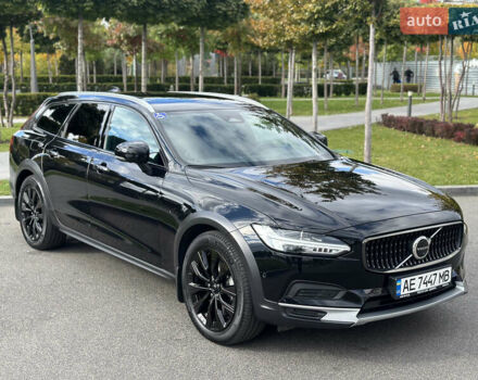 Чорний Вольво В90, об'ємом двигуна 2 л та пробігом 46 тис. км за 52990 $, фото 7 на Automoto.ua