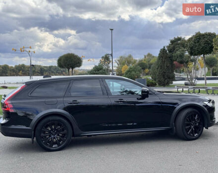 Чорний Вольво В90, об'ємом двигуна 2 л та пробігом 46 тис. км за 52990 $, фото 9 на Automoto.ua