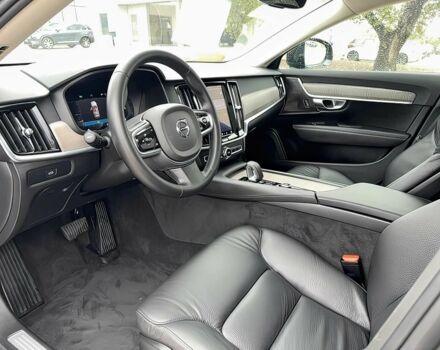 Черный Вольво В90, объемом двигателя 2 л и пробегом 19 тыс. км за 17999 $, фото 9 на Automoto.ua