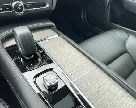 Черный Вольво В90, объемом двигателя 2 л и пробегом 19 тыс. км за 17999 $, фото 11 на Automoto.ua