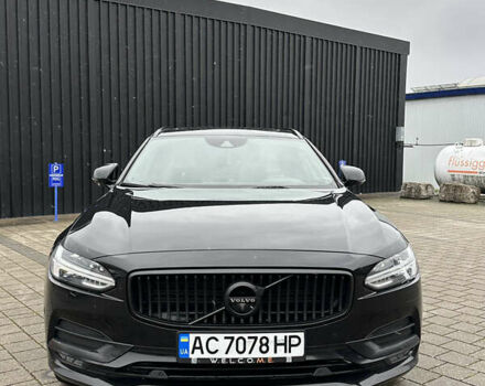 Черный Вольво В90, объемом двигателя 1.97 л и пробегом 320 тыс. км за 25000 $, фото 1 на Automoto.ua