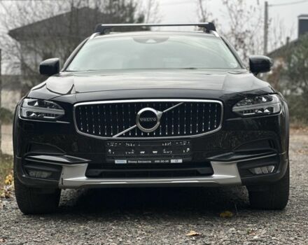 Черный Вольво В90, объемом двигателя 2 л и пробегом 154 тыс. км за 28999 $, фото 1 на Automoto.ua