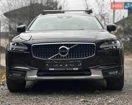 Черный Вольво В90, объемом двигателя 2 л и пробегом 152 тыс. км за 31777 $, фото 1 на Automoto.ua