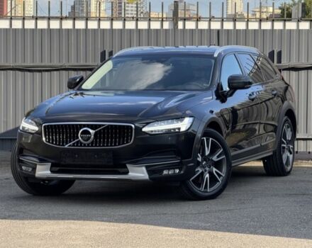 Черный Вольво В90, объемом двигателя 2 л и пробегом 325 тыс. км за 31500 $, фото 1 на Automoto.ua