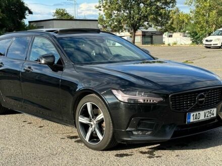 Чорний Вольво В90, об'ємом двигуна 2 л та пробігом 311 тис. км за 23354 $, фото 1 на Automoto.ua