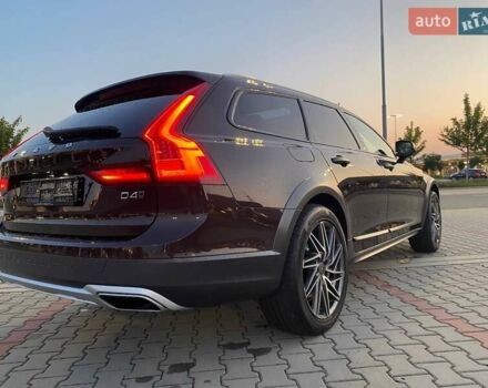 Вольво В90 2018 в Ровно на Automoto.ua Коричневый Вольво В90, объемом двигателя 1.97 л и пробегом 123 тыс. км за 31000 $, фото 7 на Automoto.ua