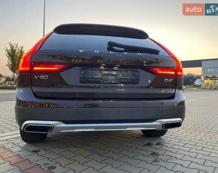 Вольво В90 2018 в Ровно на Automoto.ua Коричневый Вольво В90, объемом двигателя 1.97 л и пробегом 123 тыс. км за 31000 $, фото 2 на Automoto.ua